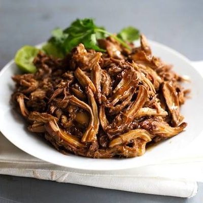 Honey Glazed Crockpot Chicken Adobo - simple pantry ingredients, hardly any hands-on time, 200 calories. | https://global-wellness.site