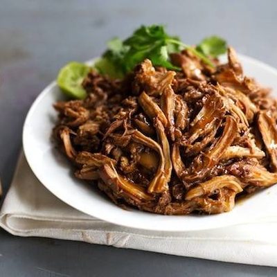 Honey Glazed Crockpot Chicken Adobo - simple pantry ingredients, hardly any hands-on time, 200 calories. | https://global-wellness.site