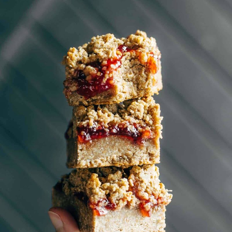 A picture of Strawberry Oat Crumble Bars